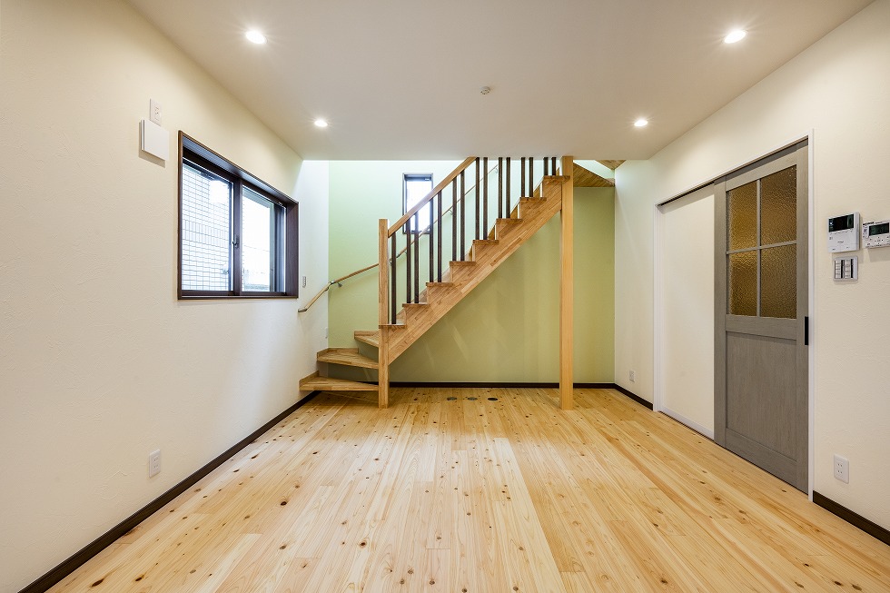 使い勝手を重視したかわいいカフェ風住宅!